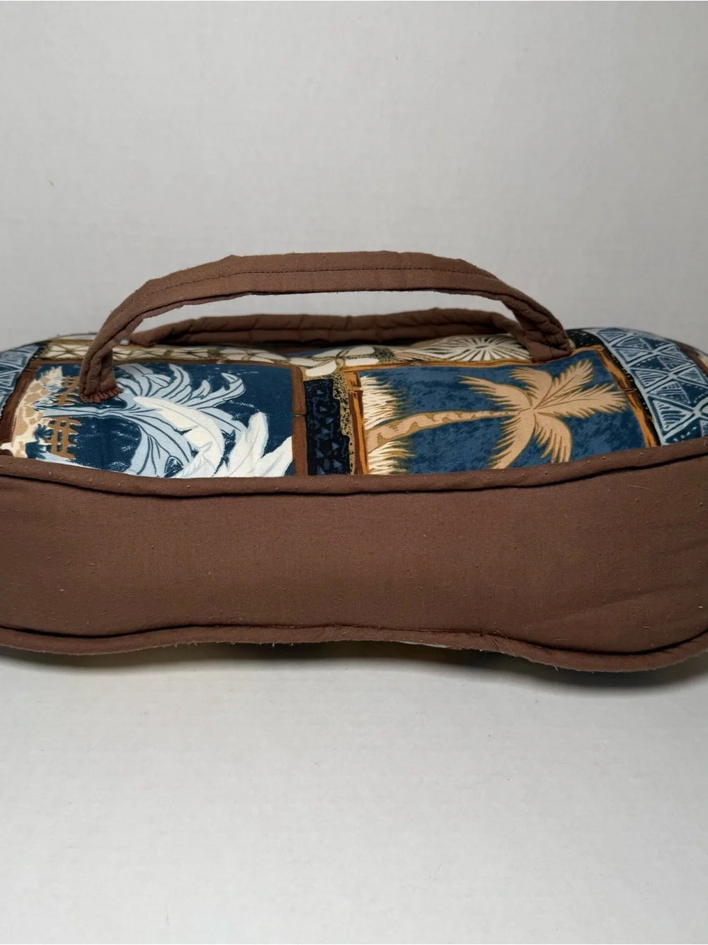 Vintage Flip Flop Summer Beach House Lake Throw Pillow Decorative Tan